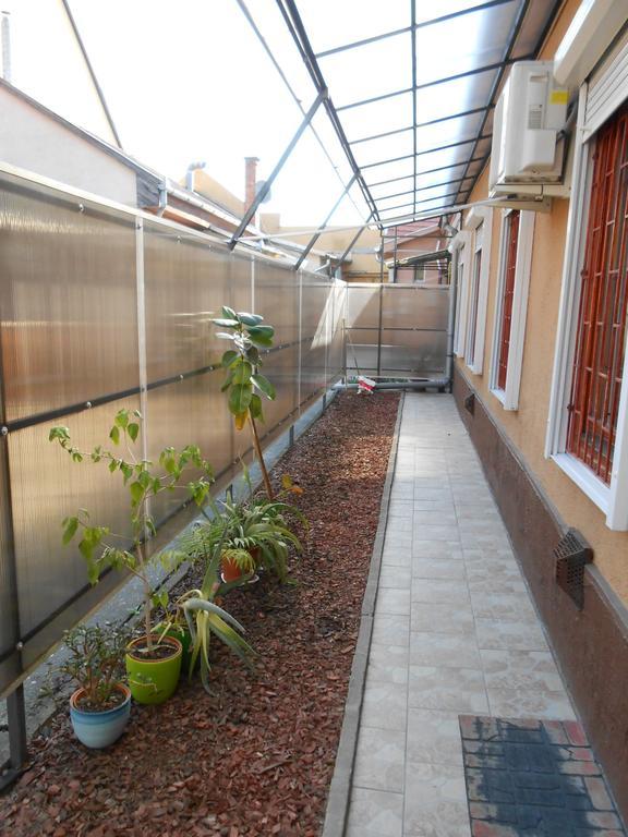 Bem Downtown Apartment Debrecen Buitenkant foto