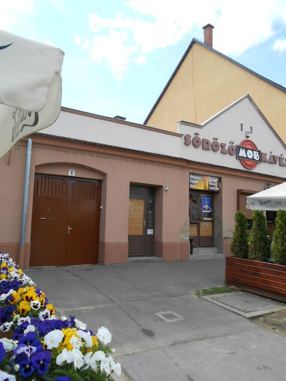Bem Downtown Apartment Debrecen Buitenkant foto